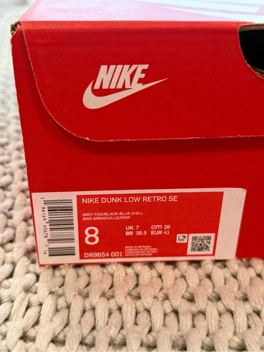 Nike clean low